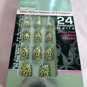 Pretty Nails Press on Manicure 24 Ct Includes Glue